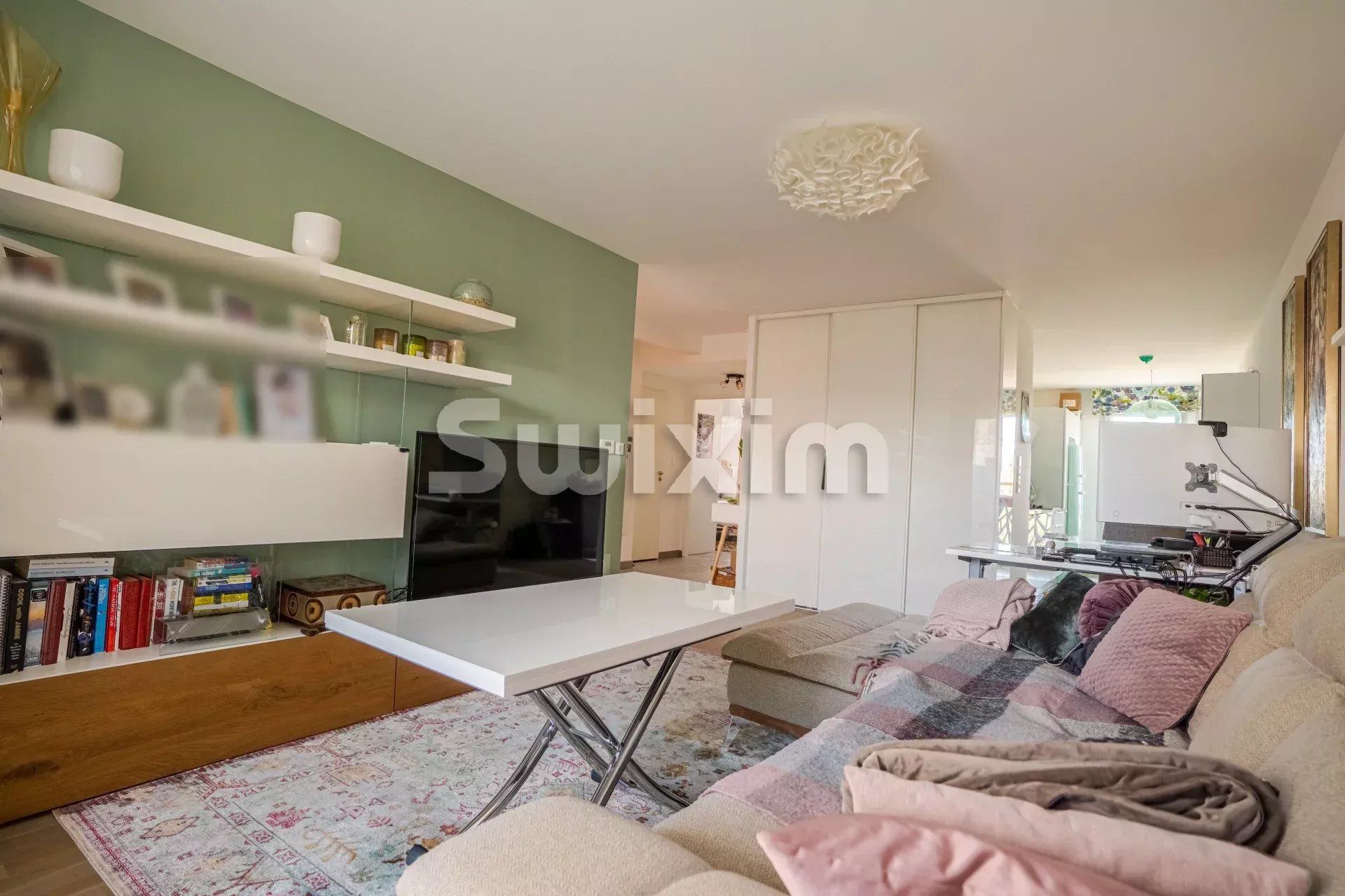 Sale Apartment Ferney-Voltaire 3 Rooms 72 m²