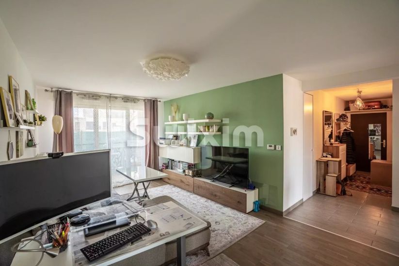 Sale Apartment Ferney-Voltaire 3 Rooms 72 m²