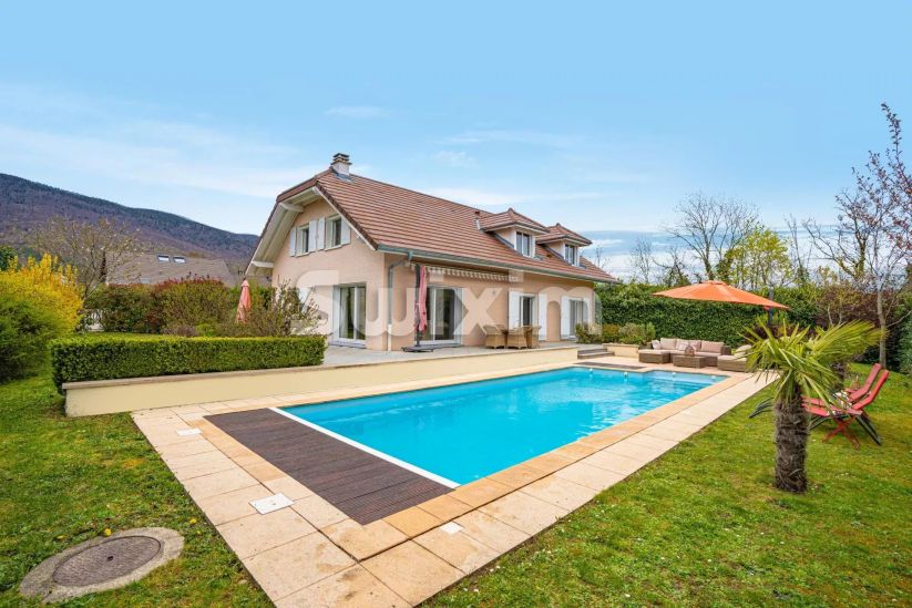 Sale House Divonne-les-Bains 7 Rooms 204 m²