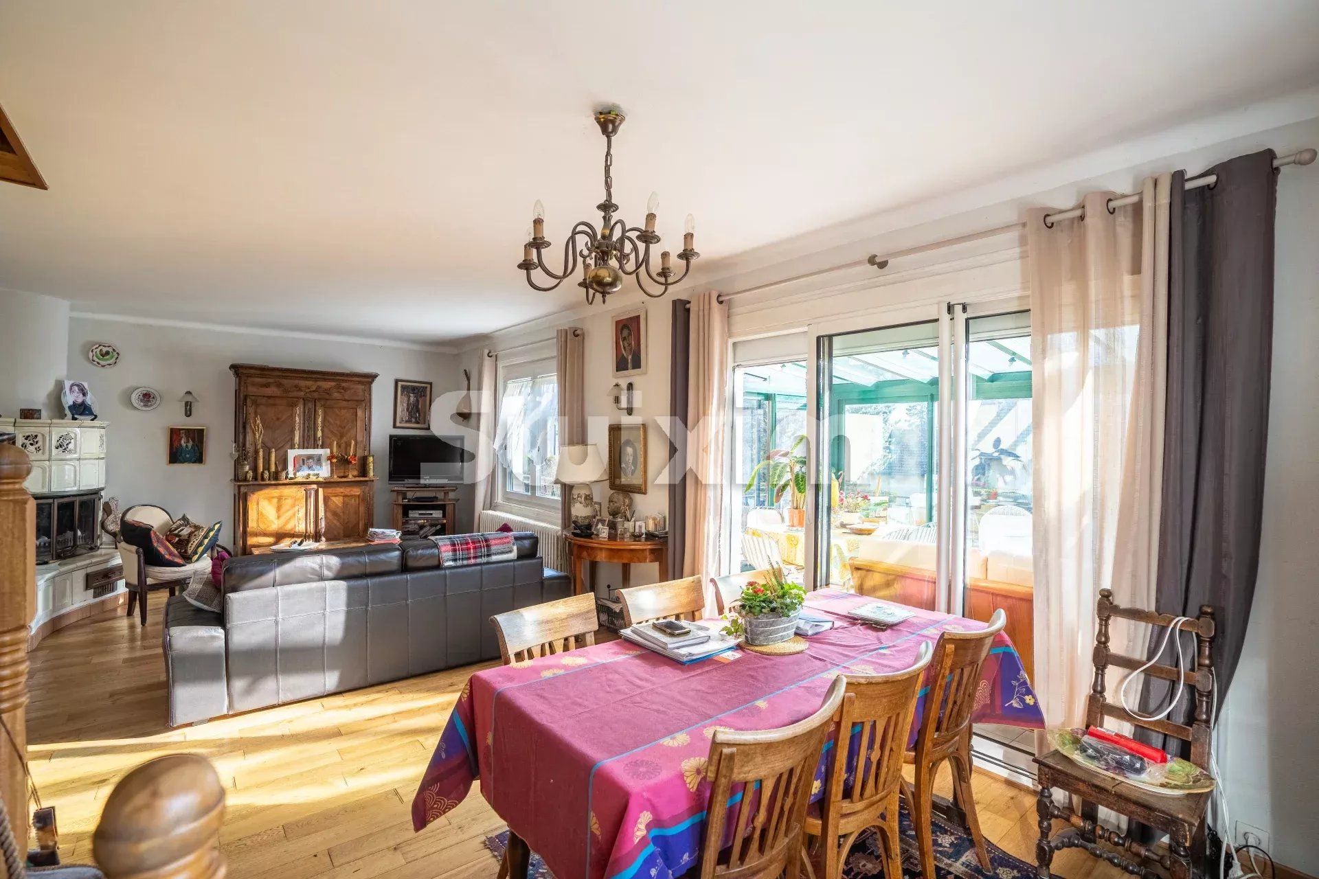 Sale House Divonne-les-Bains 7 Rooms 216 m²
