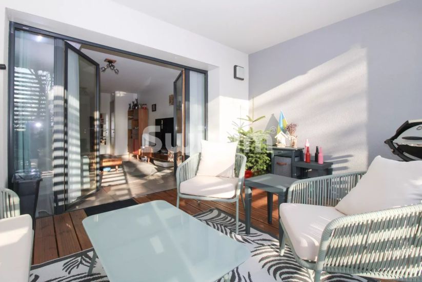 Sale Apartment Prévessin-Moëns 3&nbsp;Rooms 77&nbsp;m²