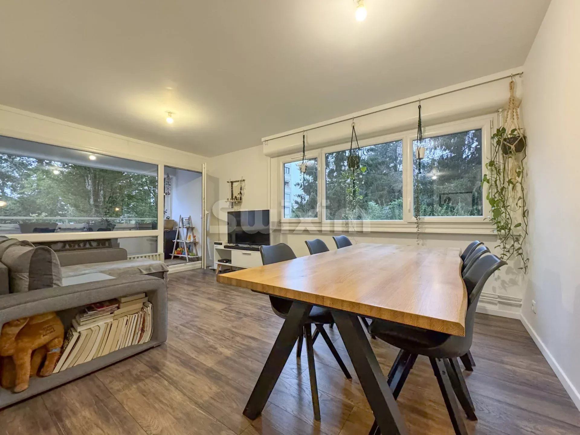 Sale Apartment Ferney-Voltaire 3 Rooms 64 m²