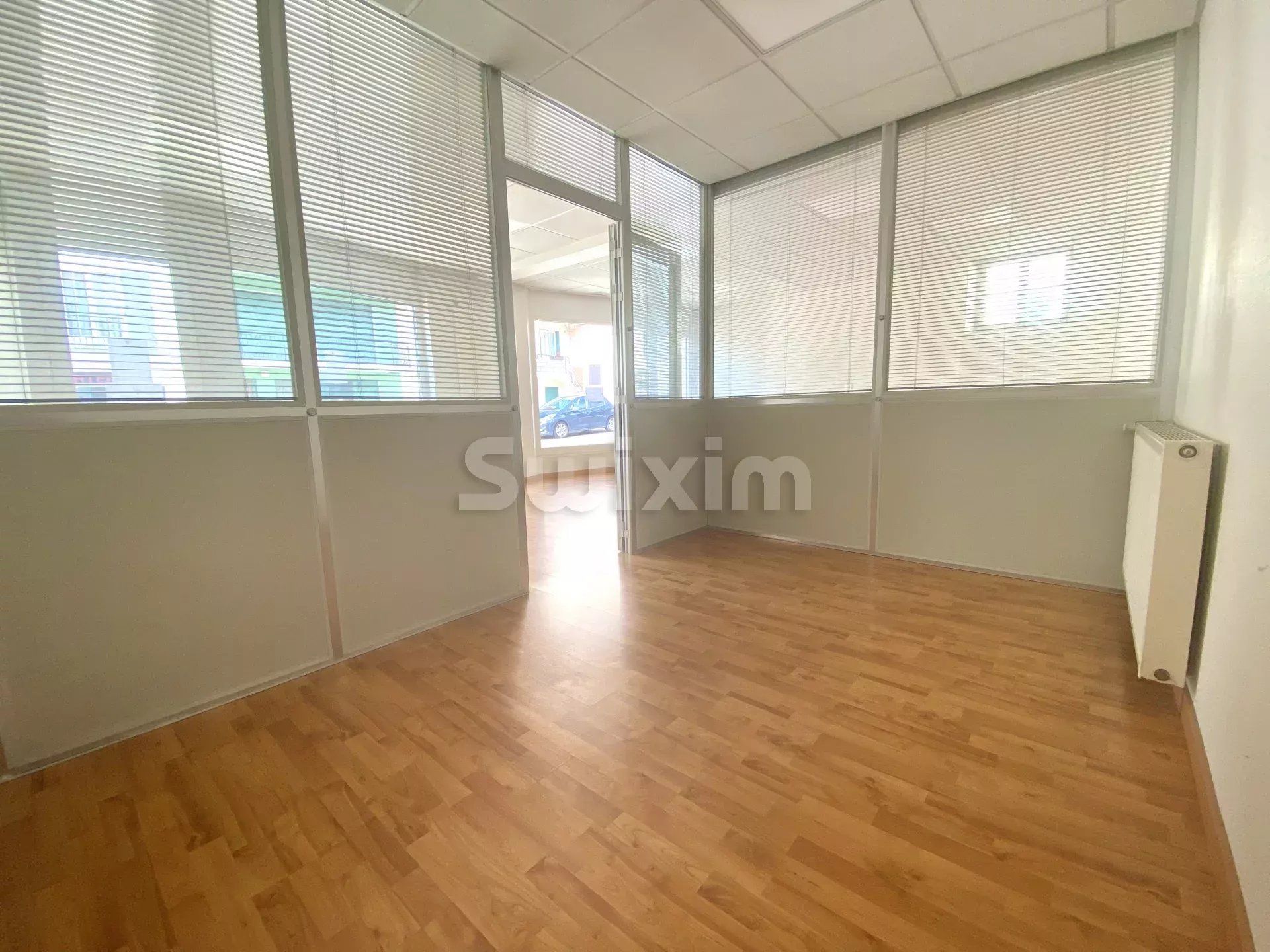 Rental Activity premises Saint-Genis-Pouilly 1 room 44 m²