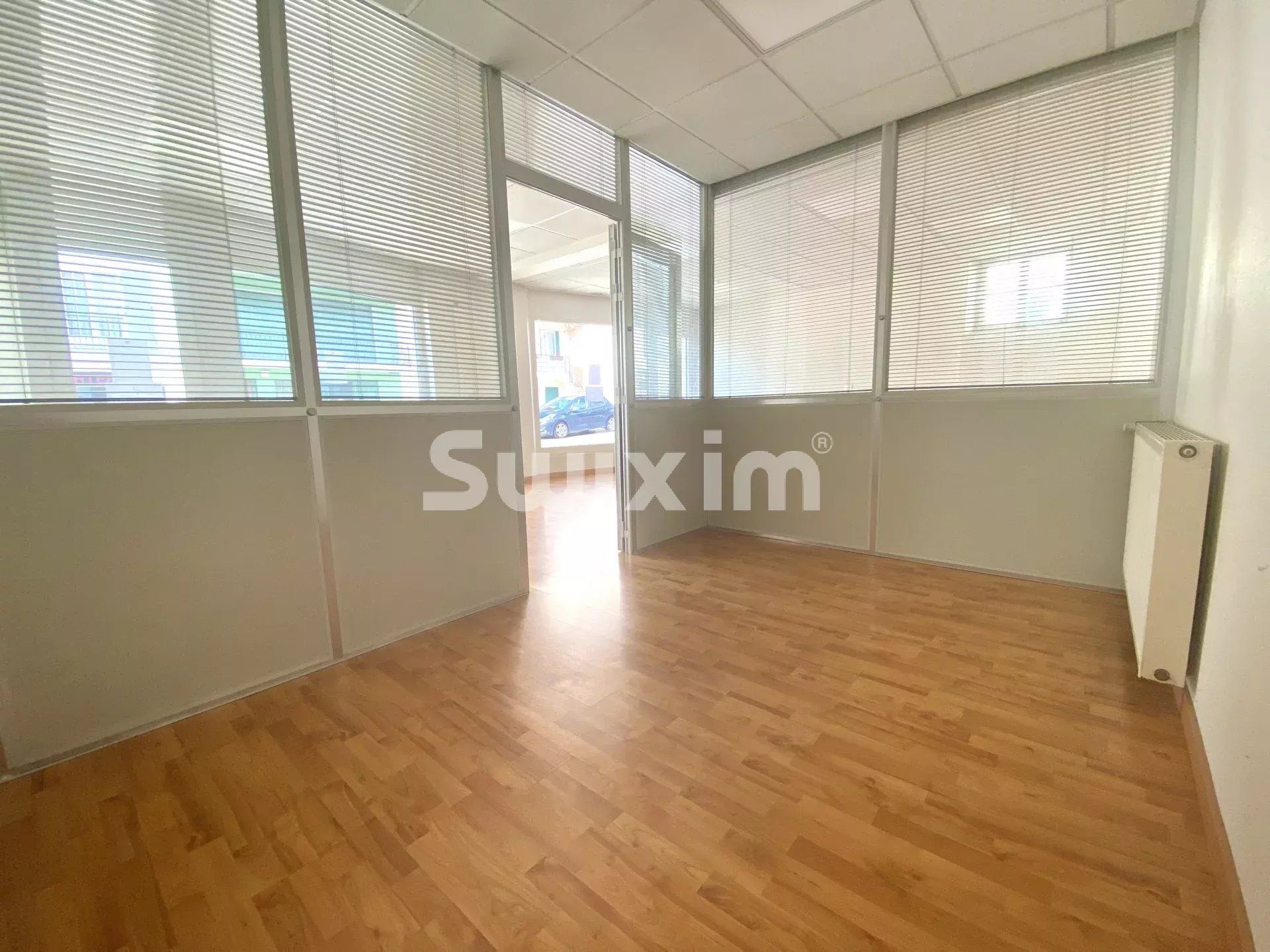 Vermietung Freizeitraum Saint-Genis-Pouilly 1&nbsp;raum 44&nbsp;m²