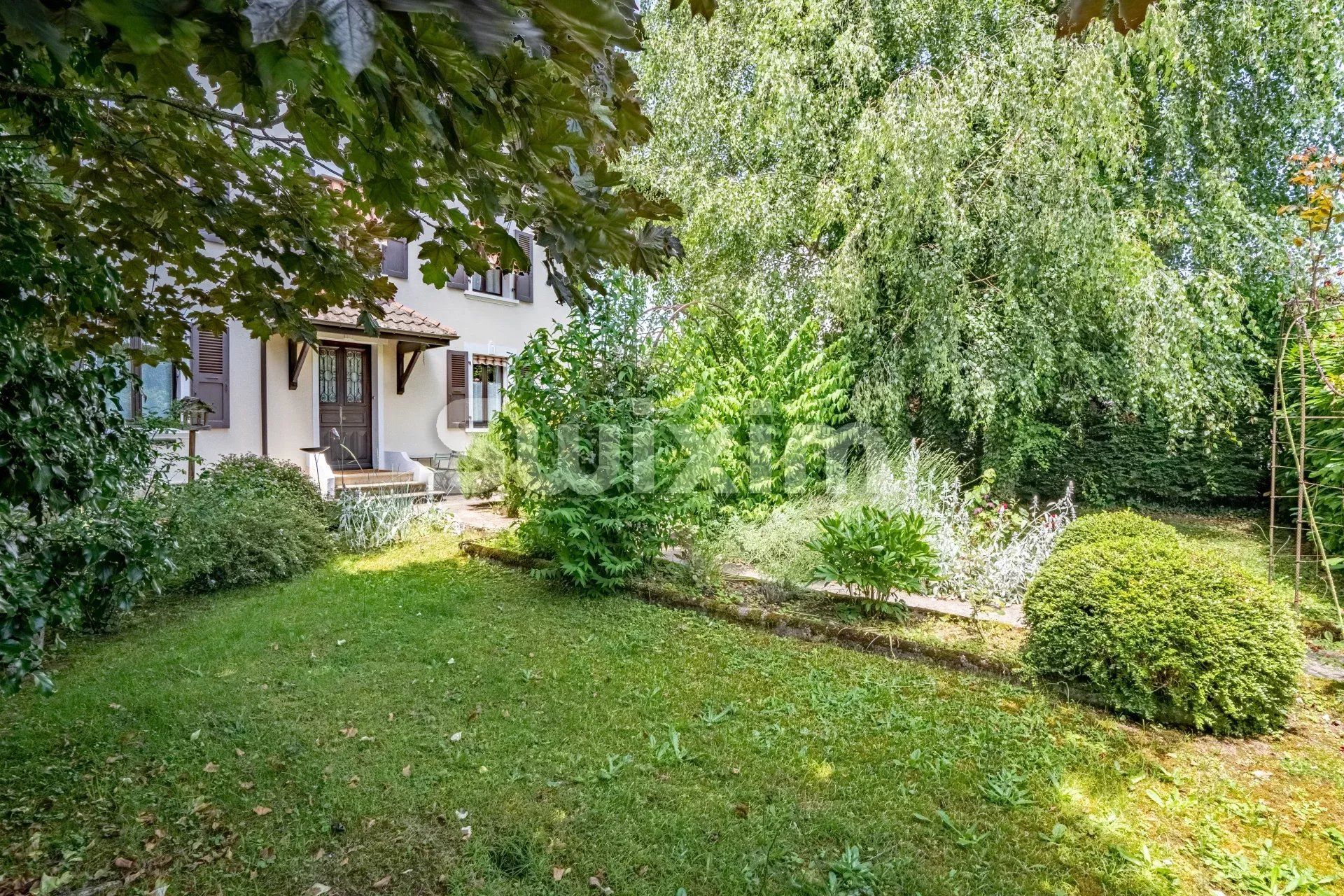 Vente Maison Sergy 7 Pièces 228.77 m²