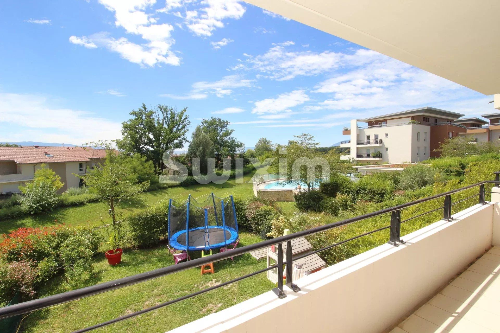 Sale Apartment Prévessin-Moëns 4 Rooms 94 m²