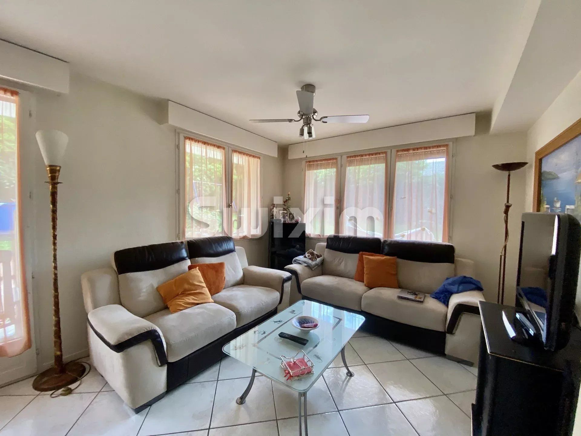 Venda Casa Ferney-Voltaire 8 Quartos 220 m²