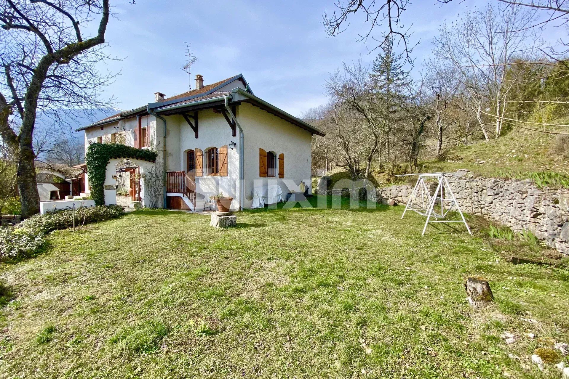 Vente Maison Farges 8 Pièces 235 m²