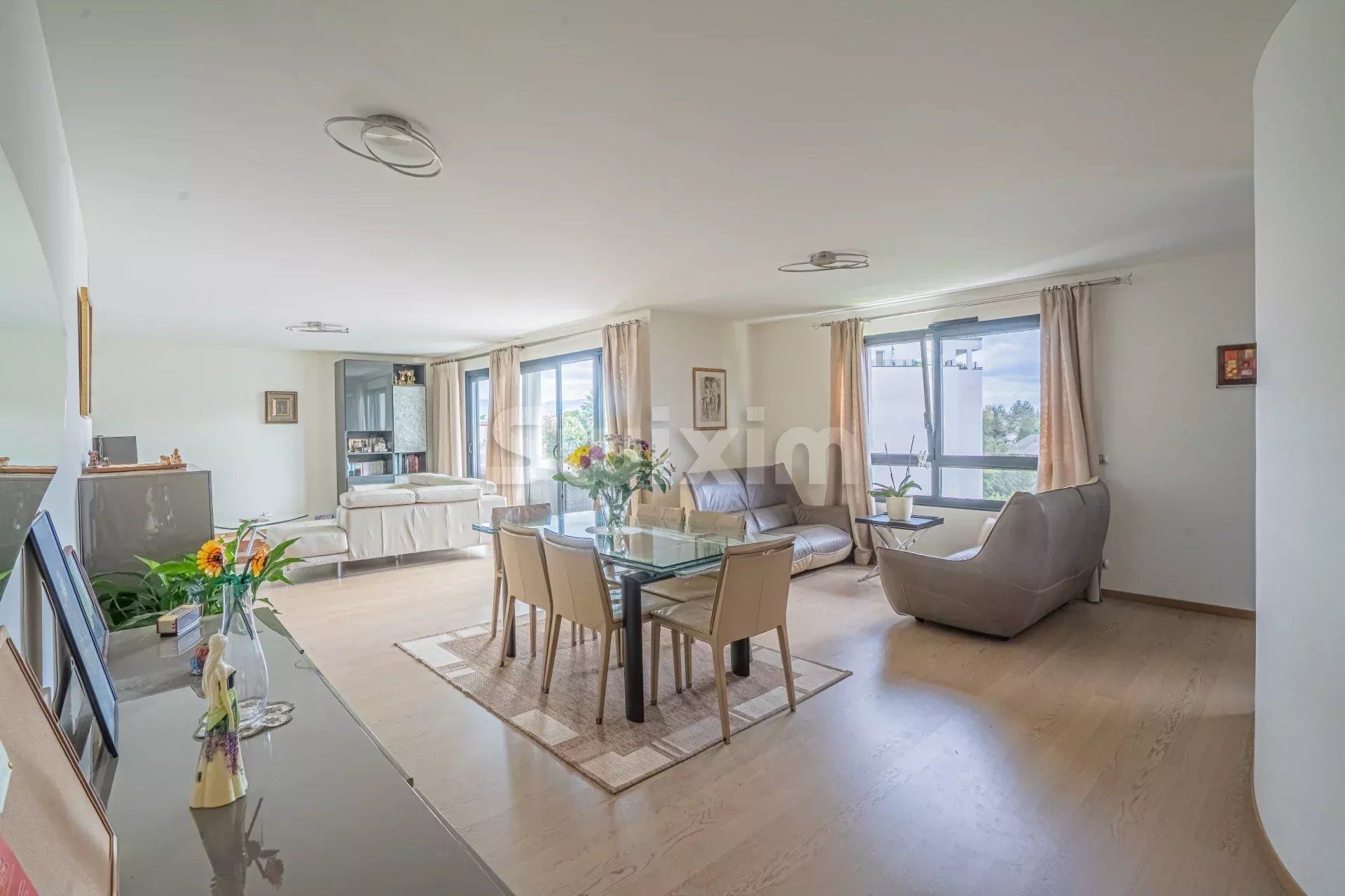 Venda Apartamento Saint-Genis-Pouilly 5 Quartos 167 m²