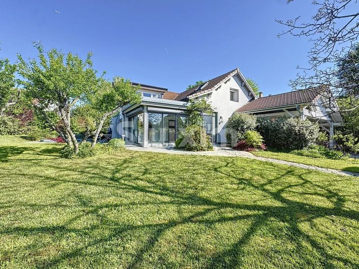 Location Maison Prévessin-Moëns 7 Pièces 218.43 m²