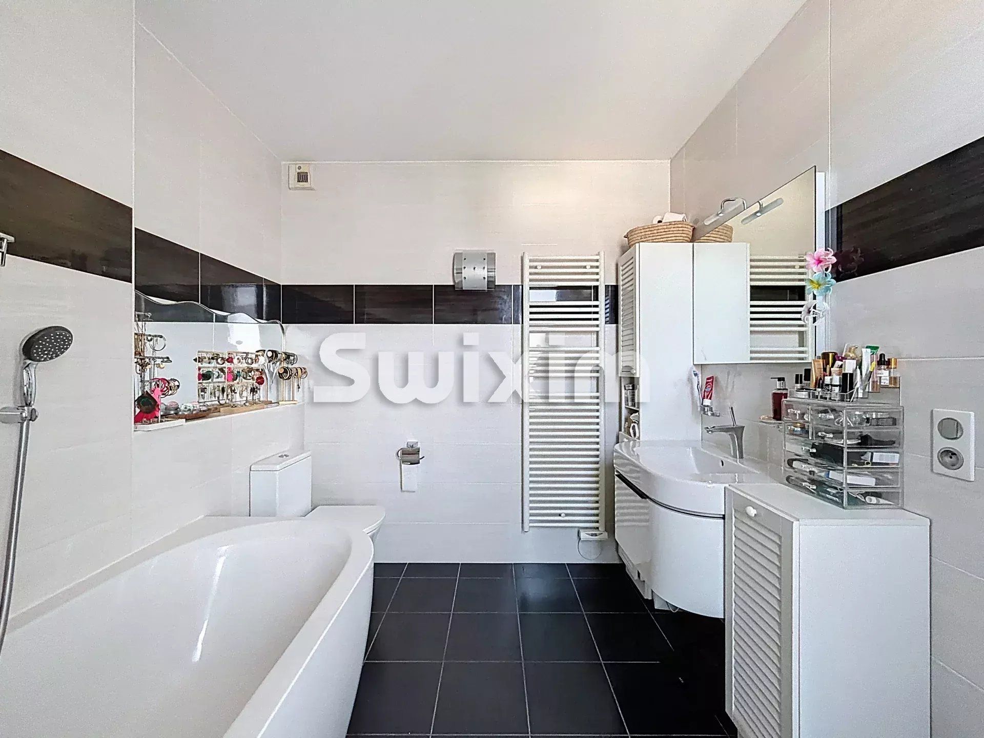 appartement 4 Pièces en vente sur Saint-Genis-Pouilly (01630)