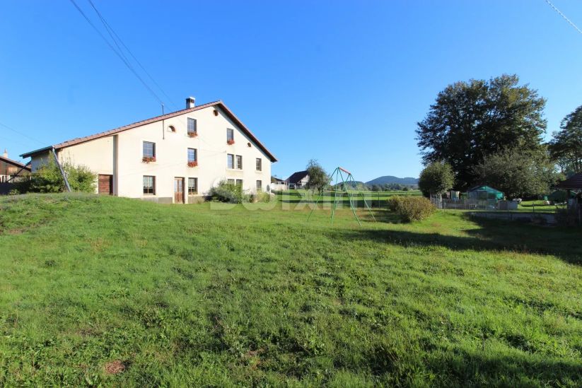 Vente Ferme Maîche 8 Pièces 177 m²