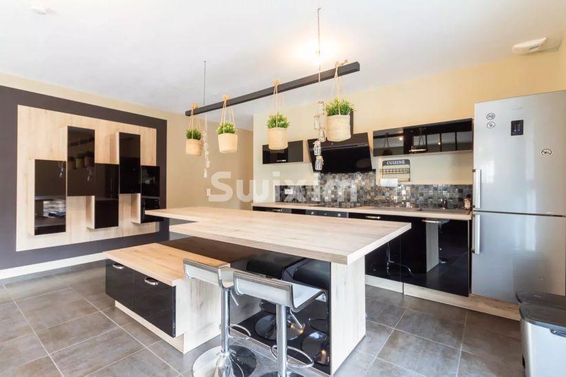 Venda Apartamento Maîche 4&nbsp;Quartos 102.89&nbsp;m²