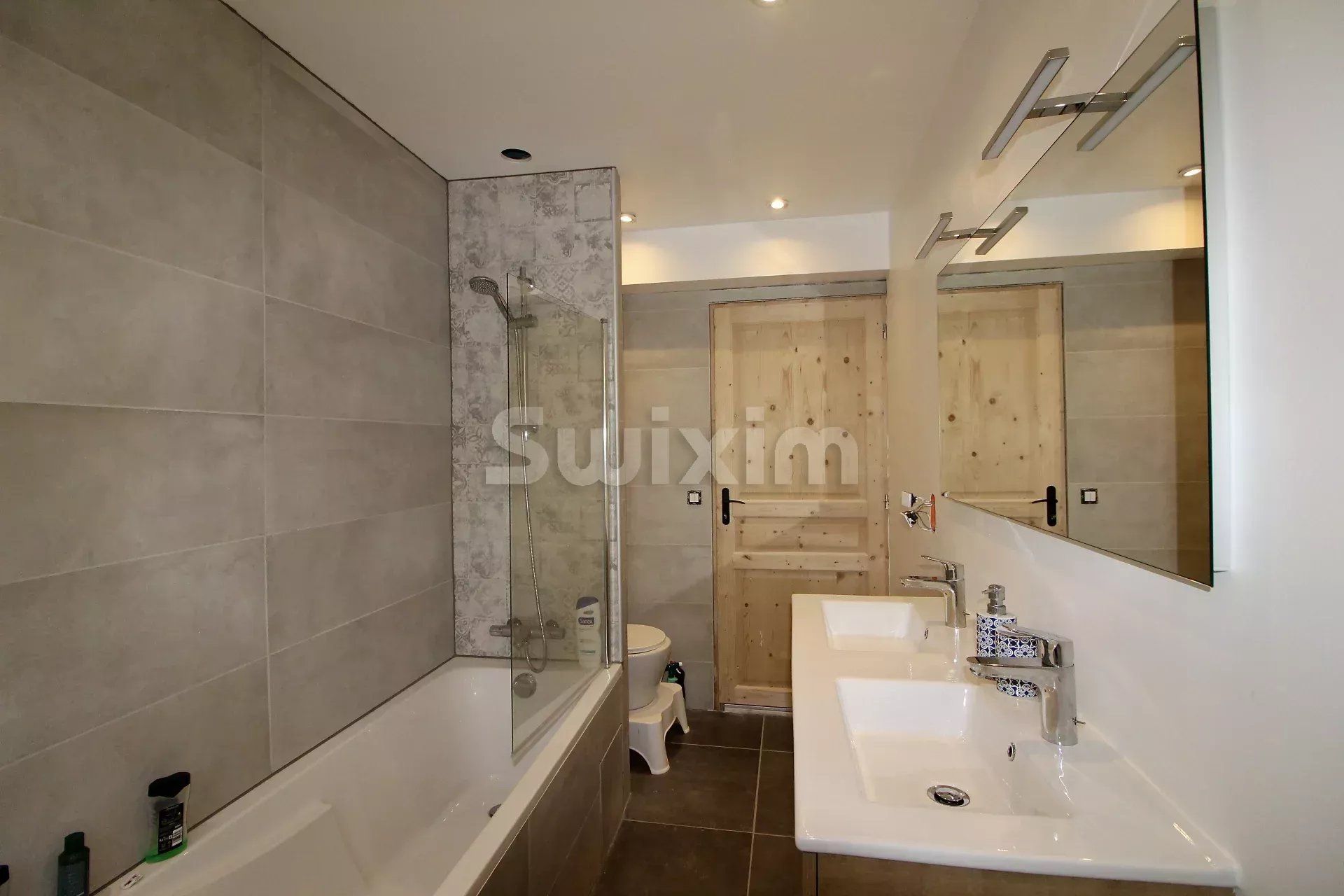 Vermietung Appartement Montperreux 4&nbsp;Zimmer 100&nbsp;m²