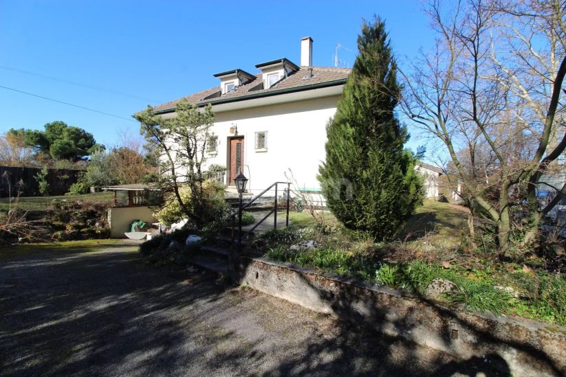 Vente Maison Lancy 9 Pièces 214 m²