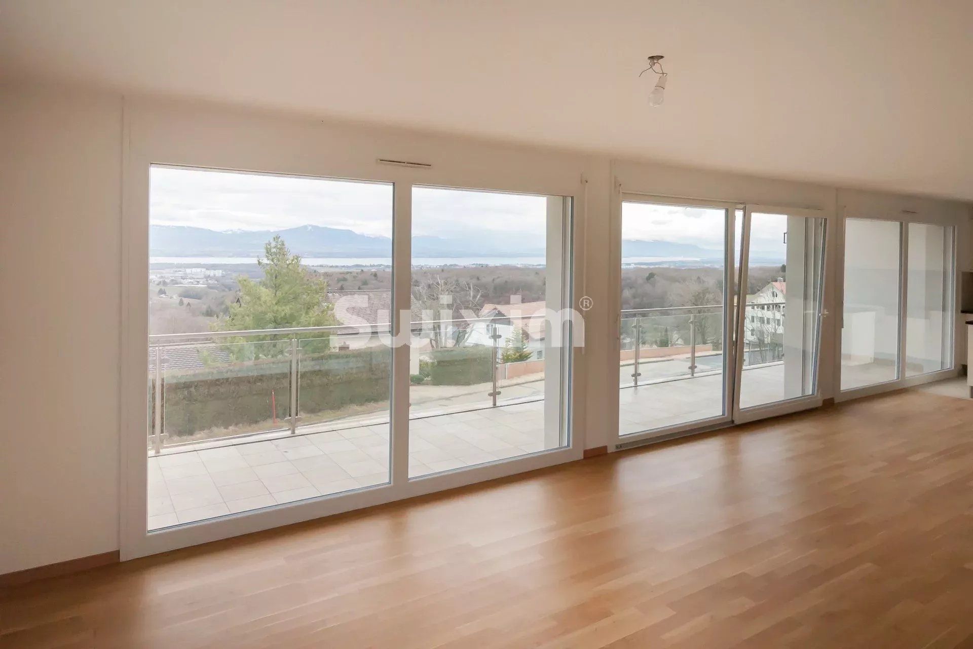 Rental Apartment Gland 5.5&nbsp;Rooms 110&nbsp;m²