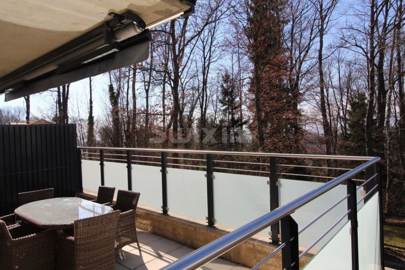 Location Maison Belmont-sur-Lausanne 5 Pièces 180 m²