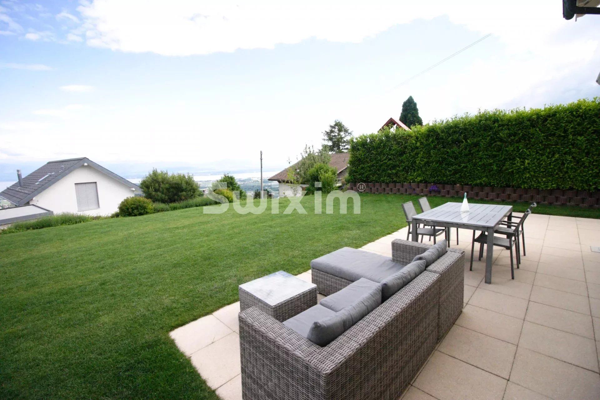 Vermietung Haus Nyon 5.5&nbsp;Zimmer 150&nbsp;m²