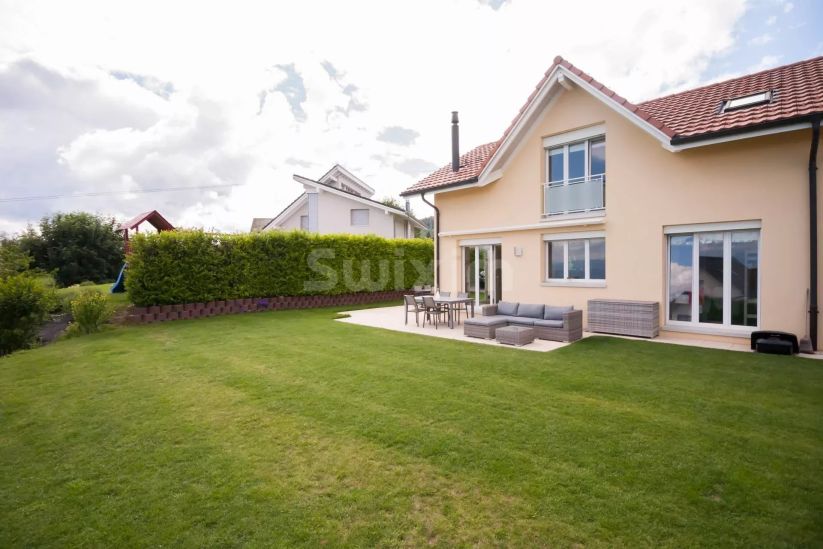 Location Maison Nyon 5.5 Pièces 150 m²