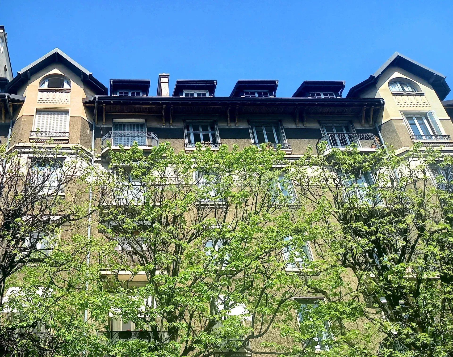 Sale Apartment Chambéry 6 Rooms 135.7 m²