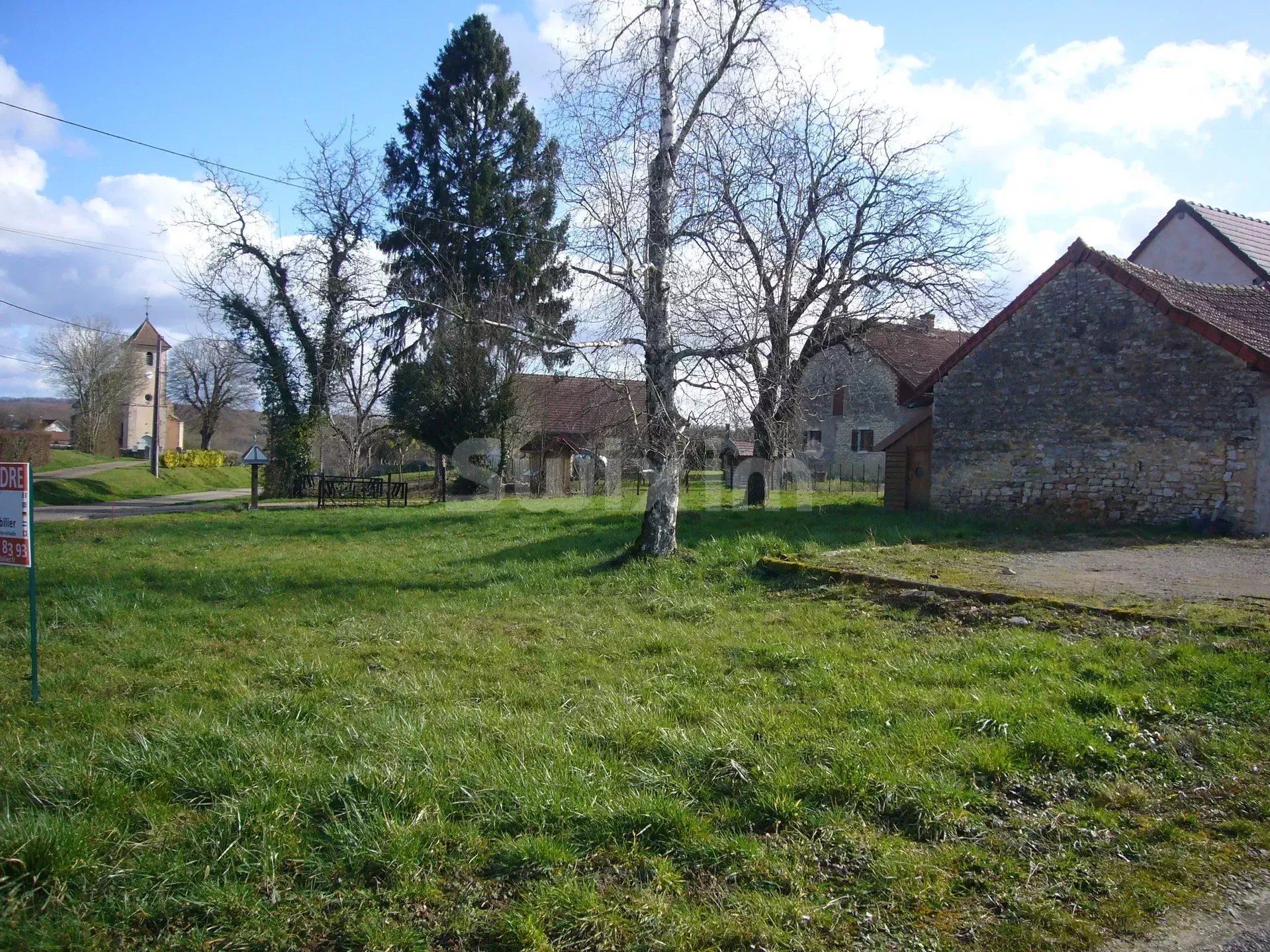 Vendita Terreno edificabile Lons-le-Saunier 677 m²