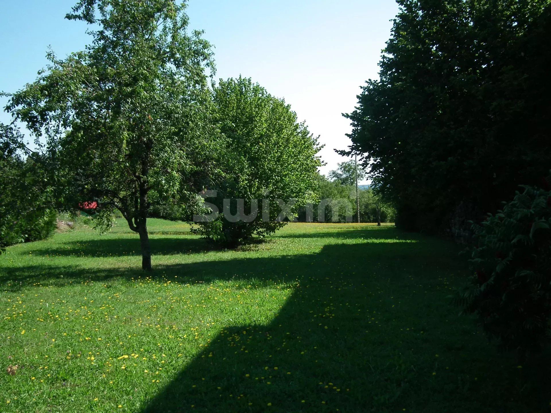 Venta Terreno edificable Lons-le-Saunier 800 m²