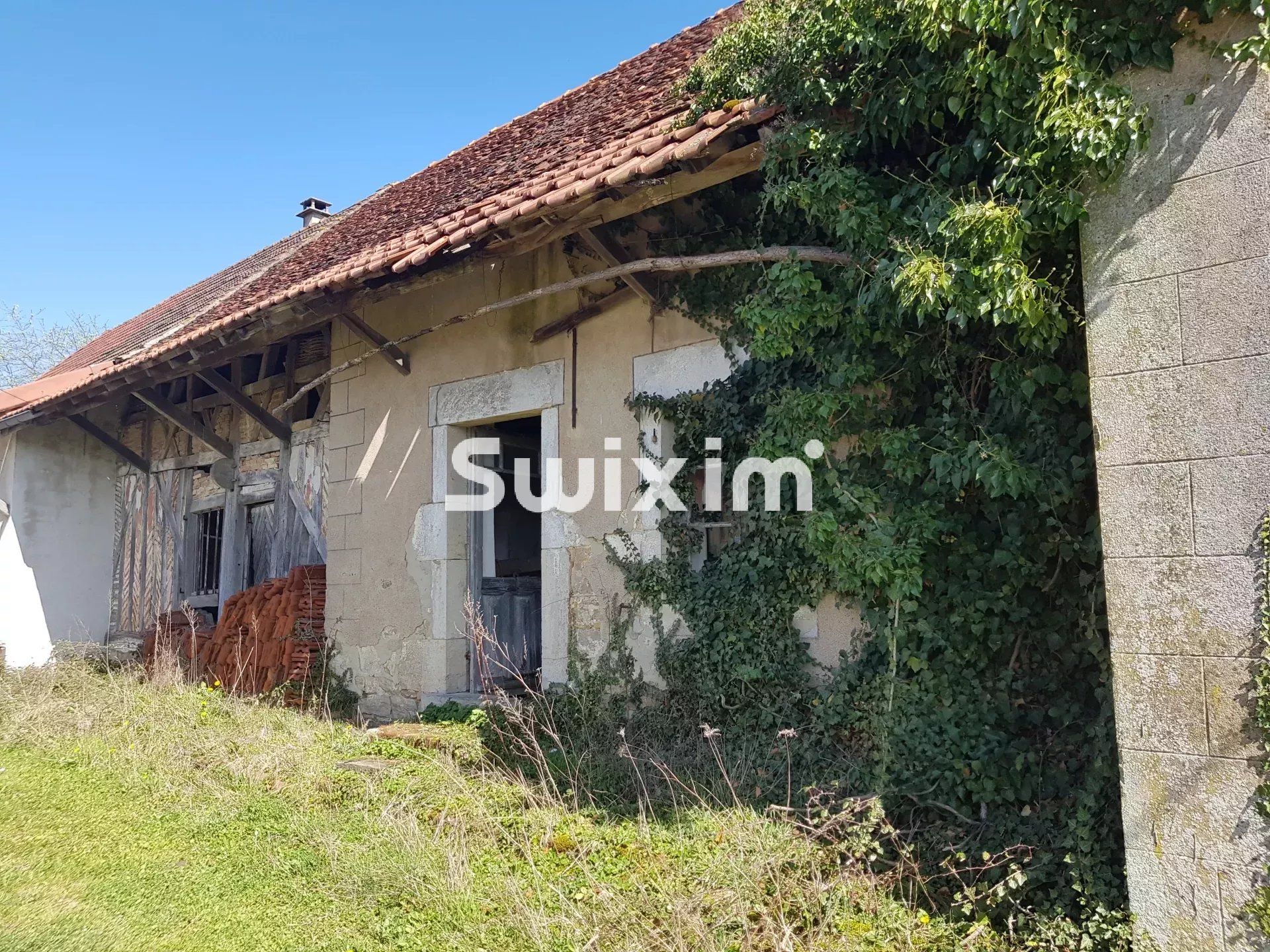 Verkauf Bauernhof Lons-le-Saunier 1&nbsp;raum 212&nbsp;m²