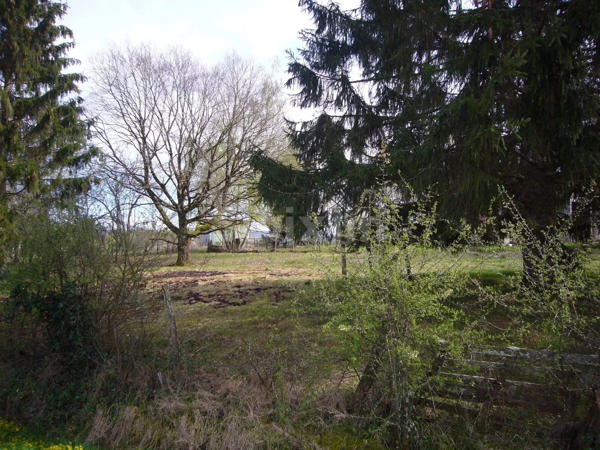 Vente Terrain à bâtir Lons-le-Saunier 967 m²