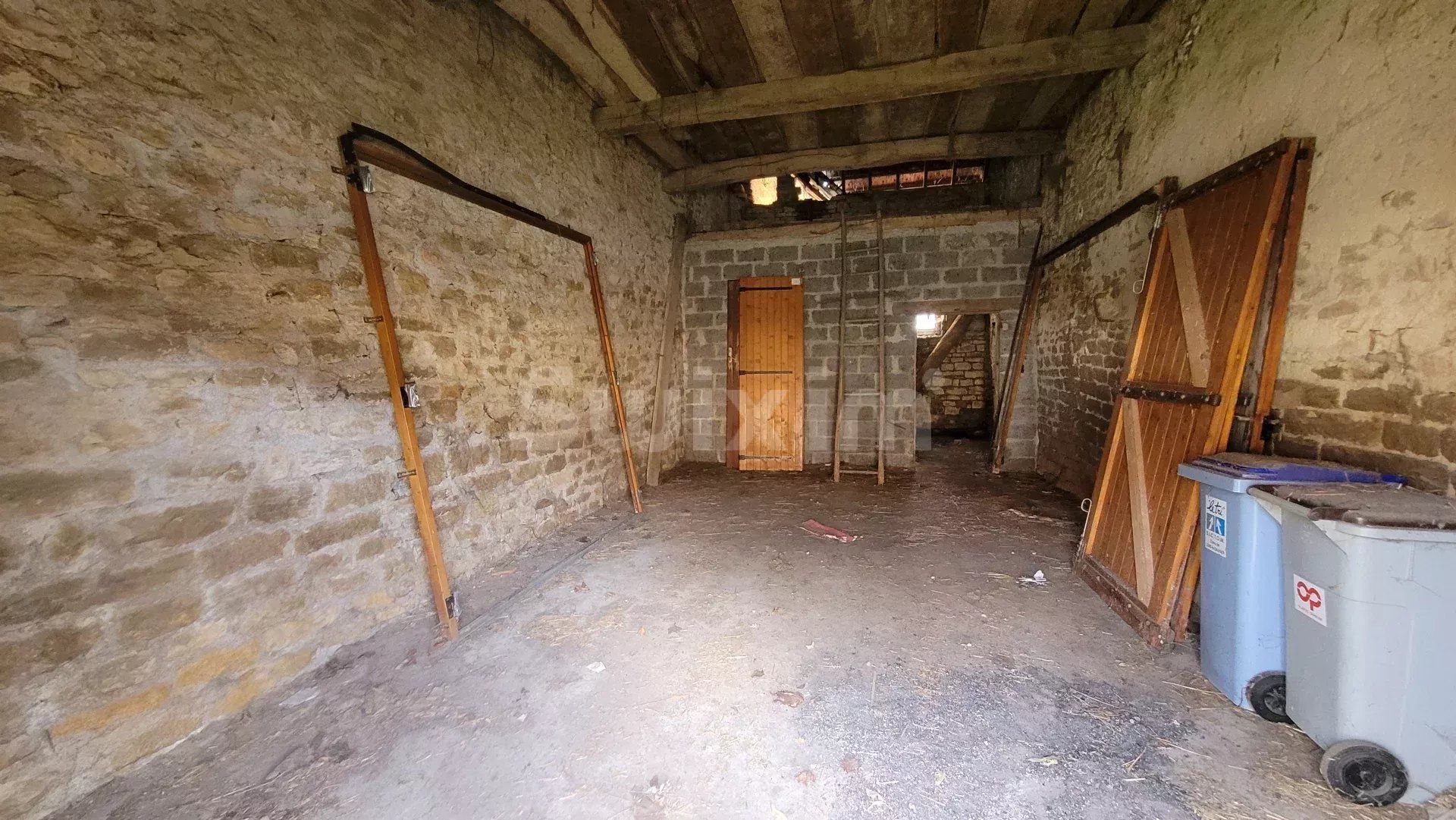 Vente Maison Lons-le-Saunier 8 Pièces 300 m²