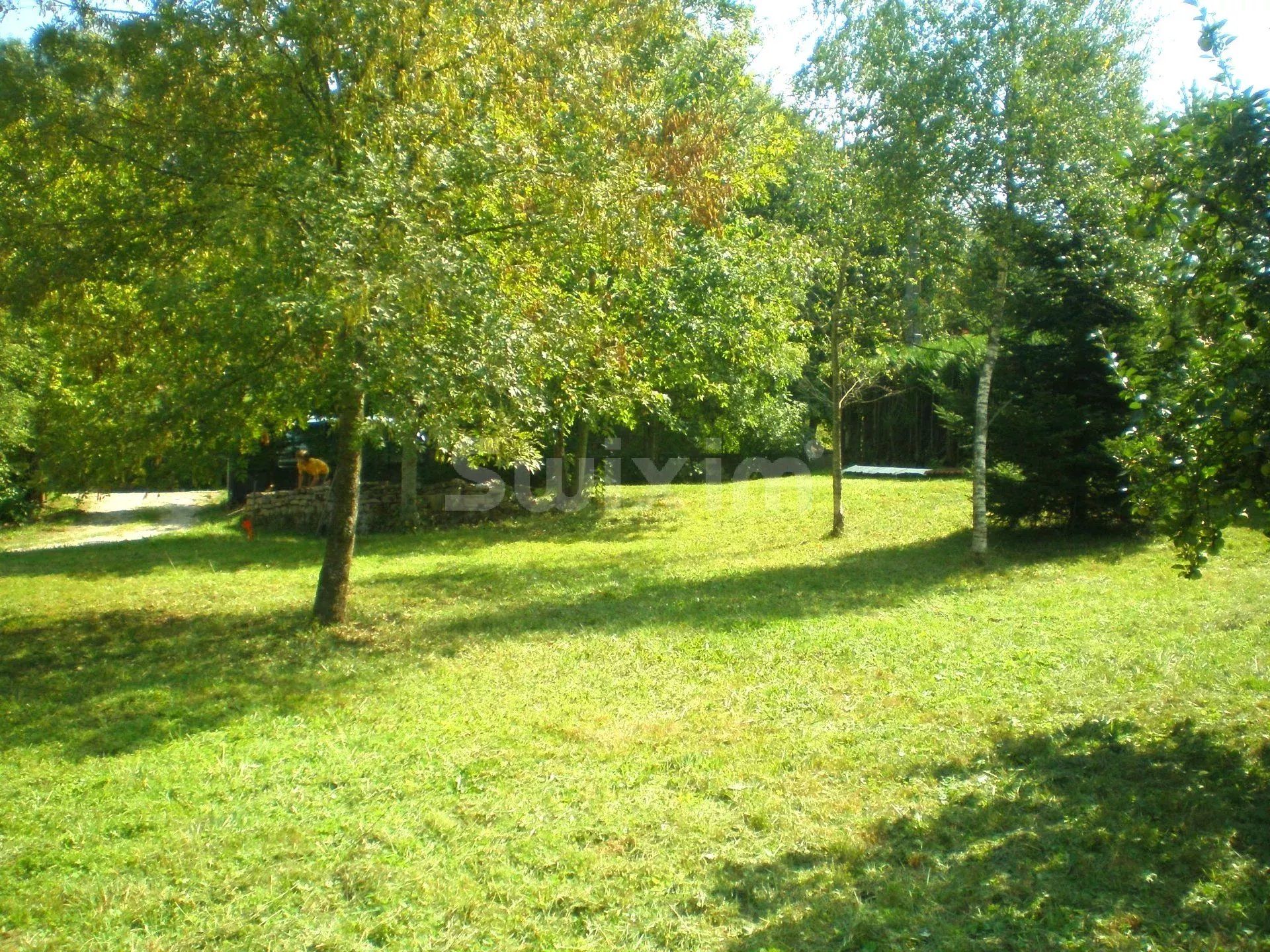 Sale Buildable land Lons-le-Saunier 2046 m²