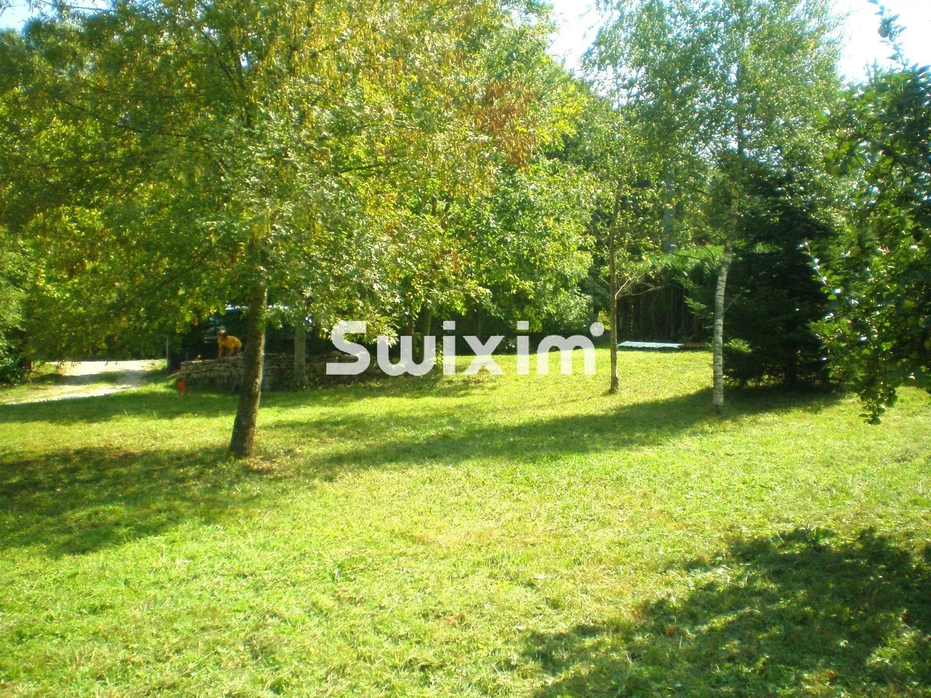 Vente Terrain à bâtir Lons-le-Saunier 2046&nbsp;m²