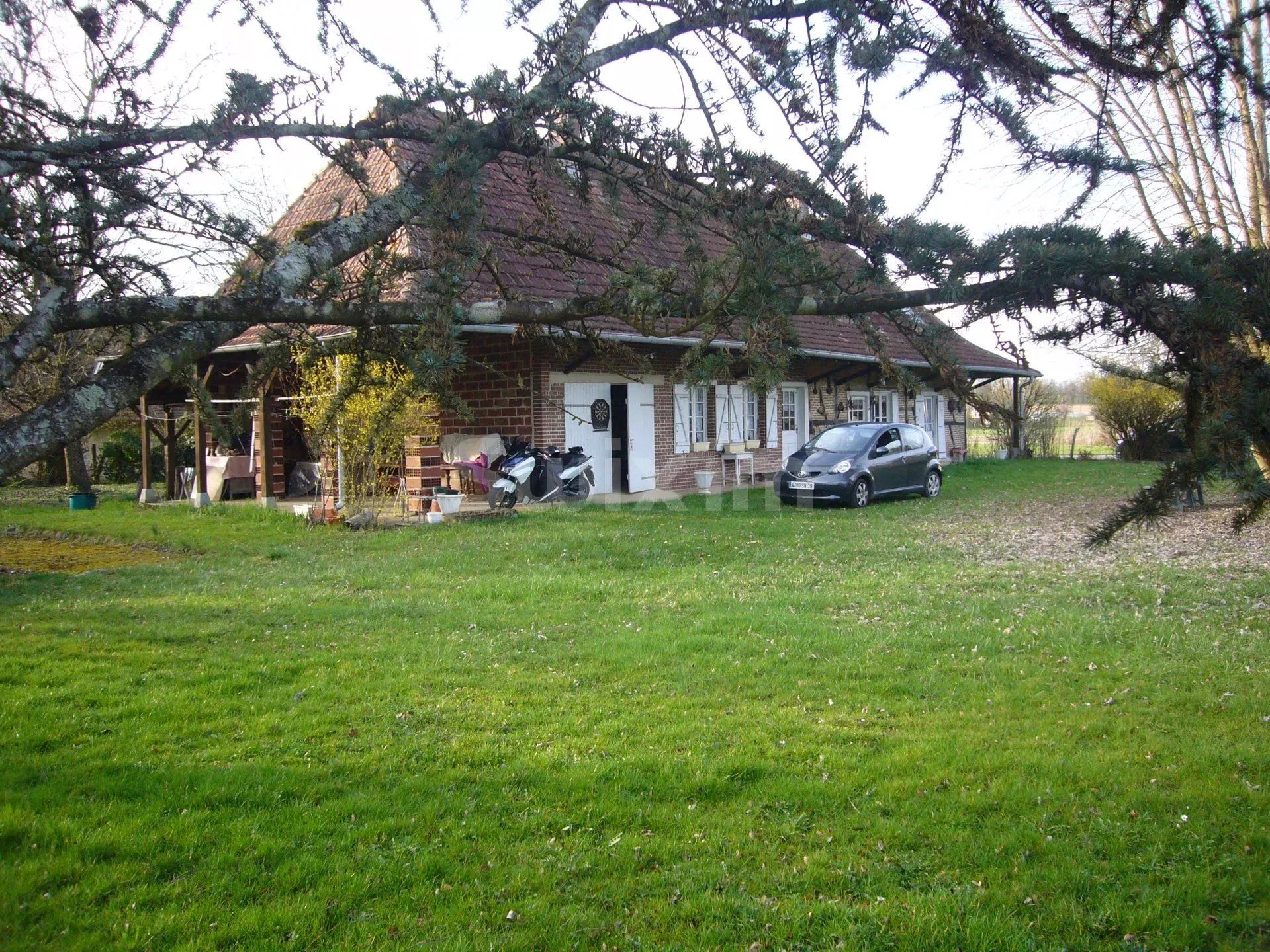 Verkauf Haus Lons-le-Saunier 7 Zimmer 145 m²