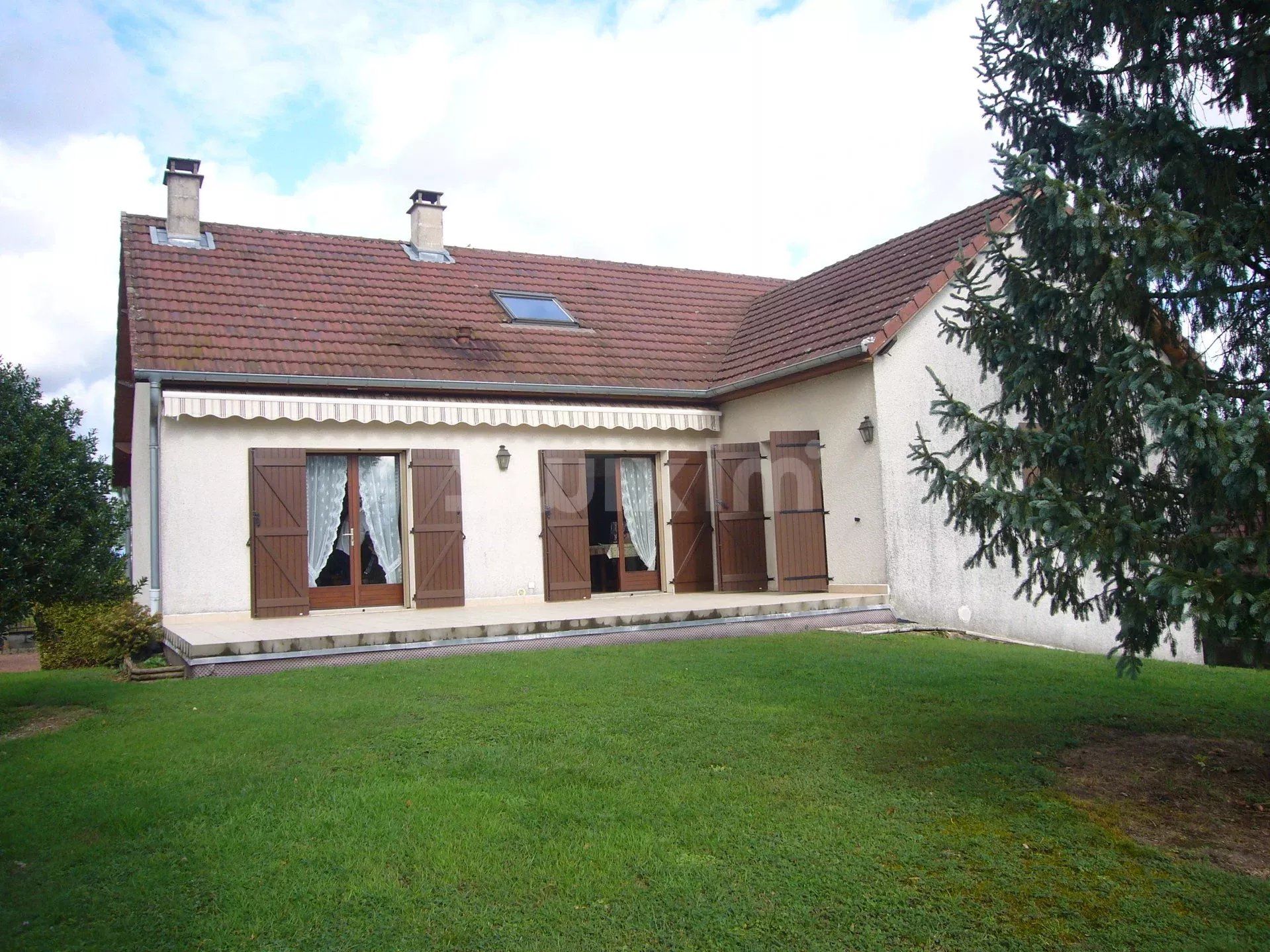 Verkauf Haus Lons-le-Saunier 6 Zimmer 149 m²