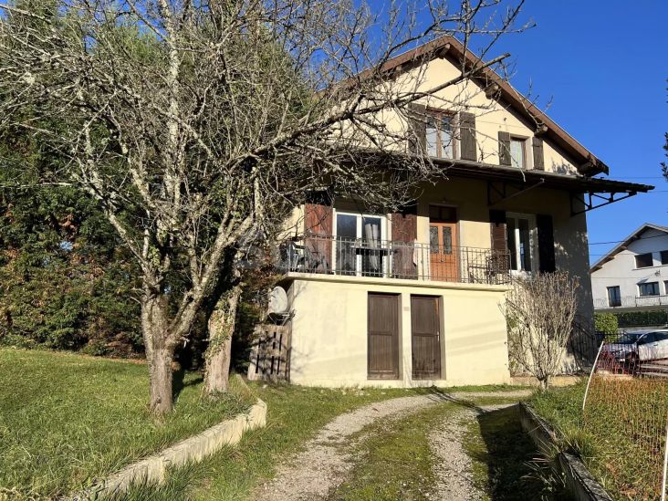 Vente Maison Lons-le-Saunier 7 Pièces 136 m²
