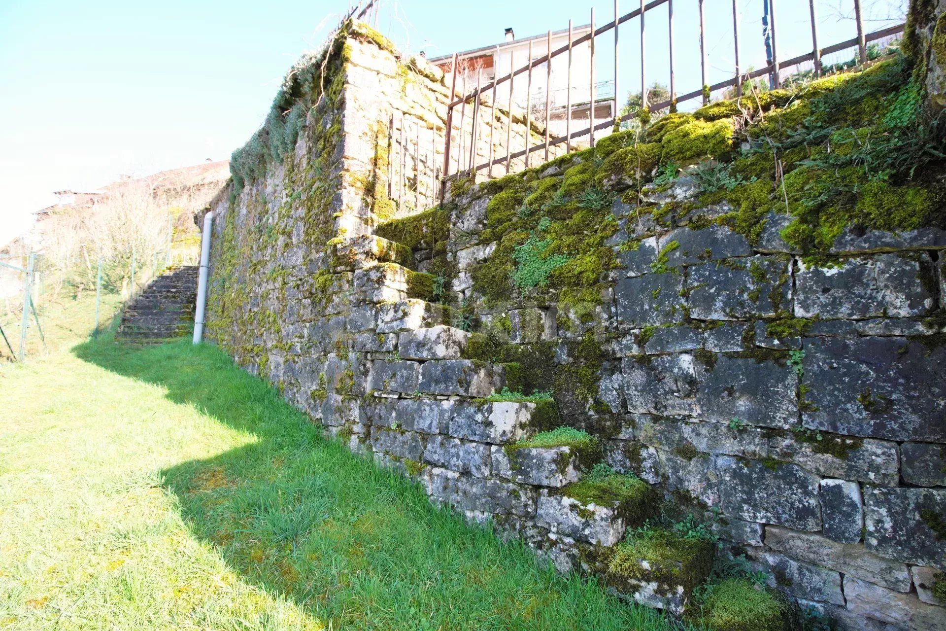 Vente Maison Lons-le-Saunier 7 Pièces 155 m²