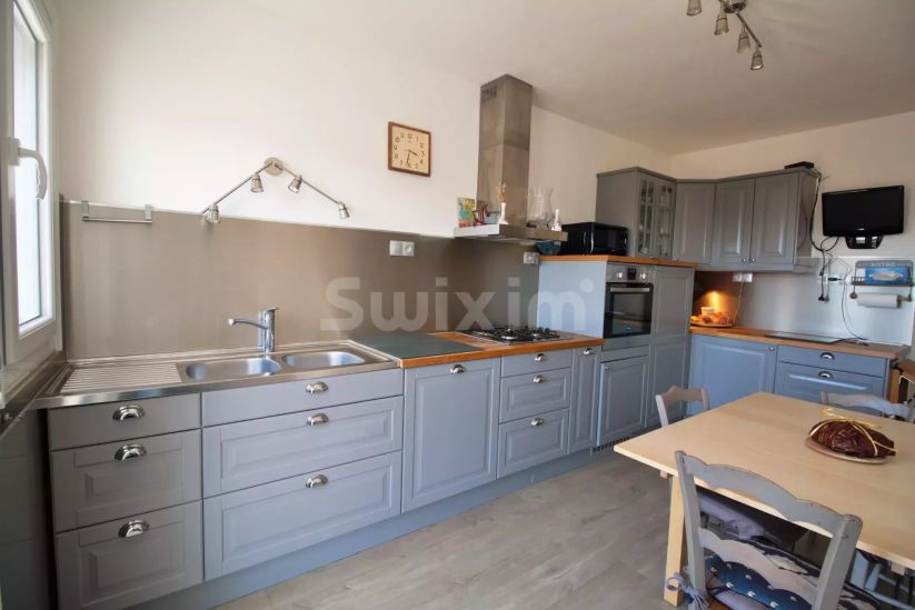 Vente Maison Lons-le-Saunier 7 Pièces 155 m²