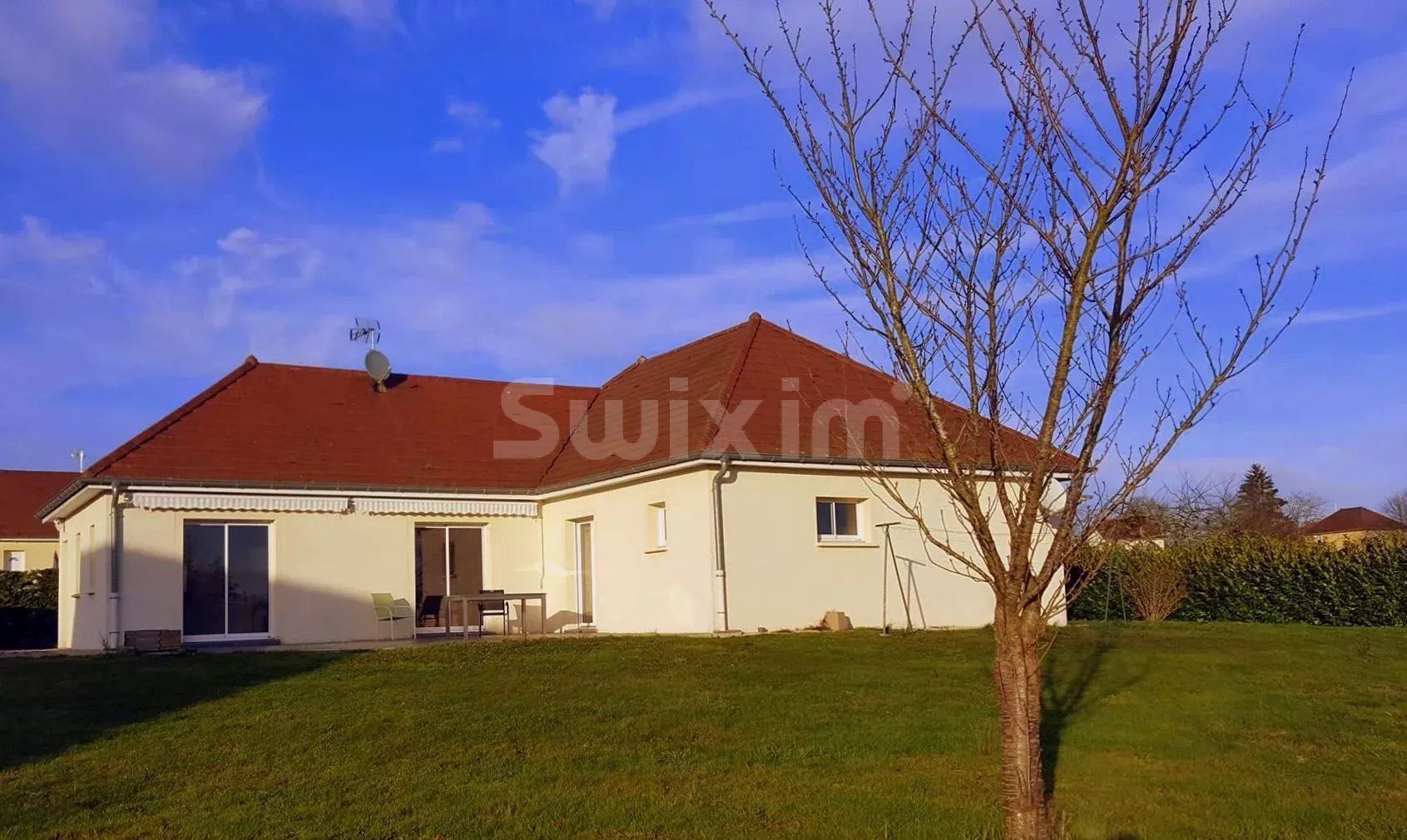 Vente Maison Lons-le-Saunier 7 Pièces 132 m²