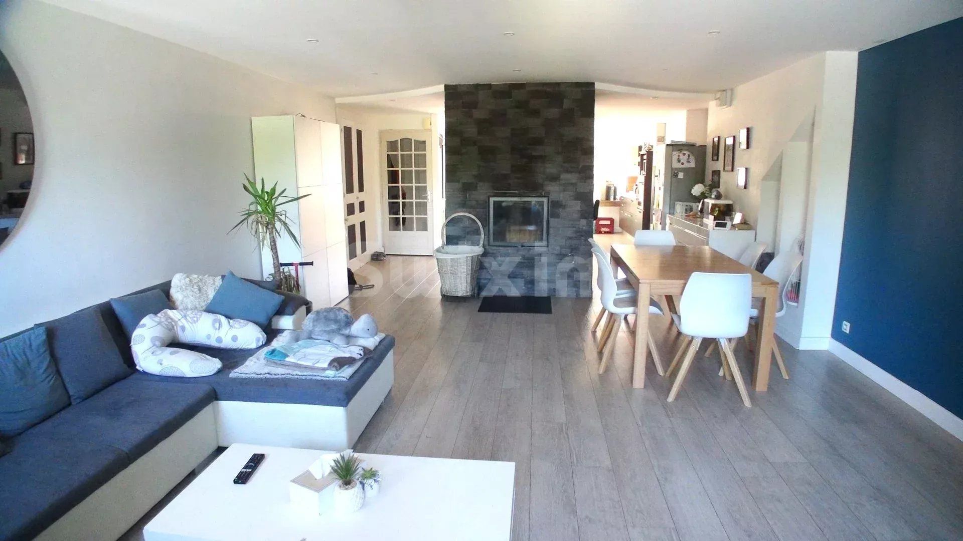 Sale House Lons-le-Saunier 6 Rooms 135 m²