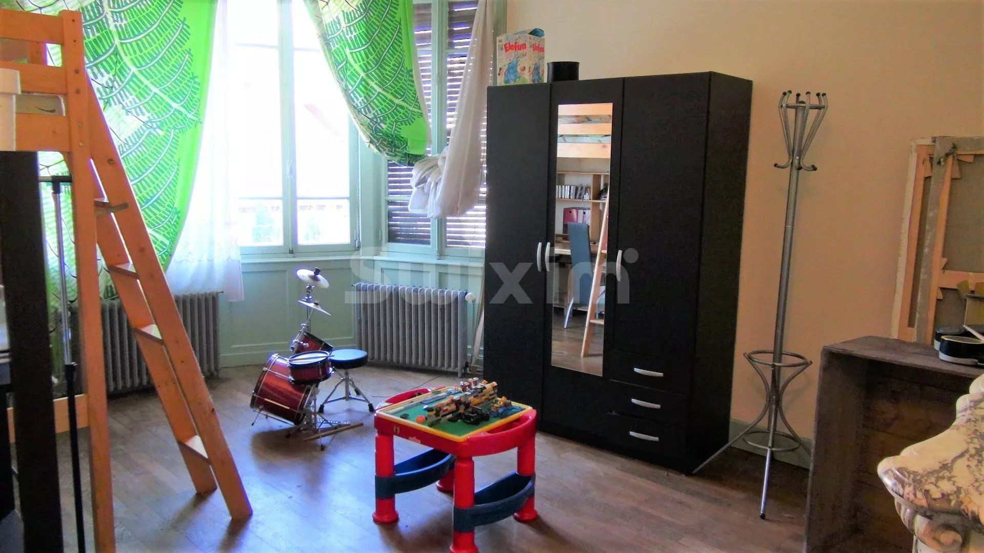 Vente Maison Lons-le-Saunier 9 Pièces 193 m²