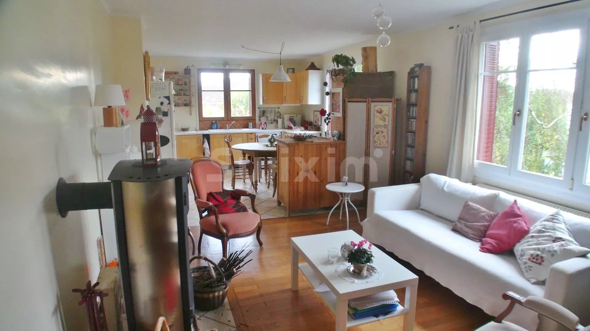 Sale House Lons-le-Saunier 6 Rooms 118 m²