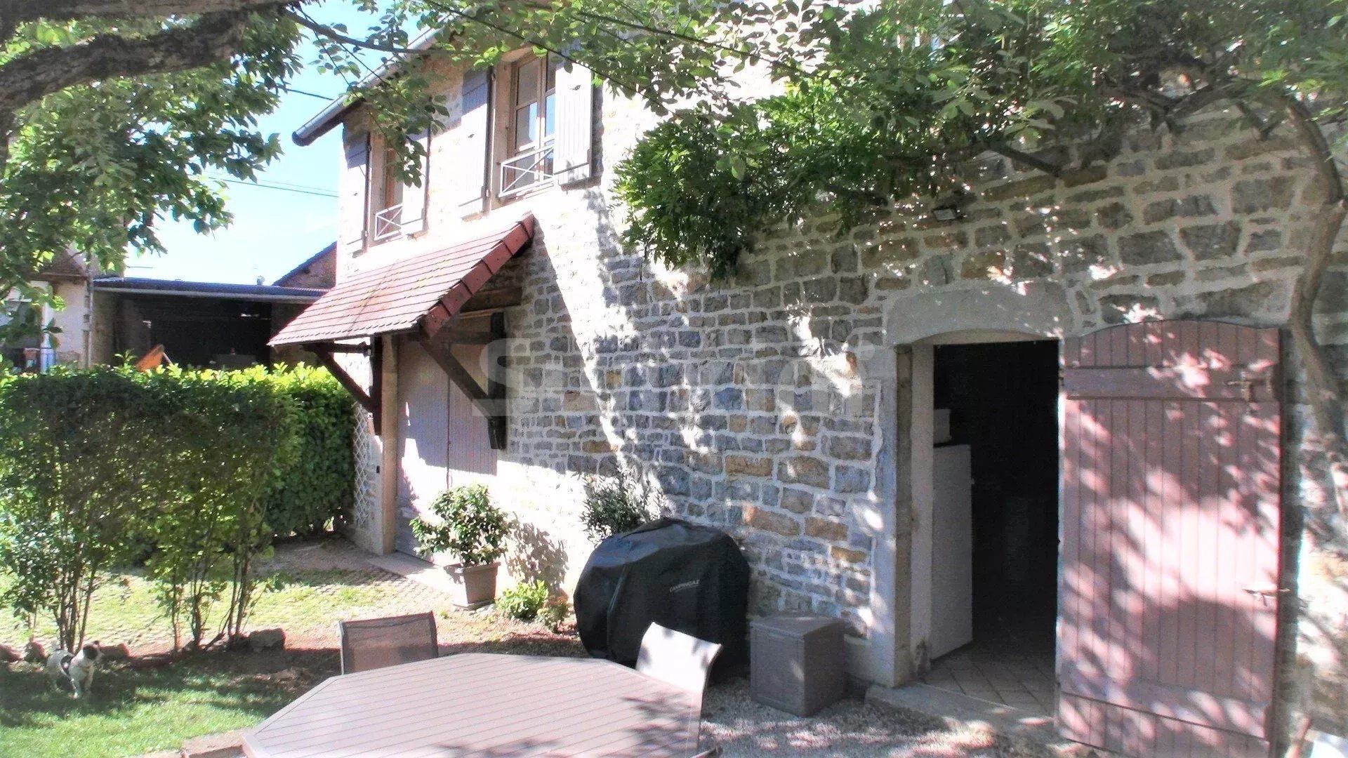 Vente Maison Lons-le-Saunier 6 Pièces 168 m²