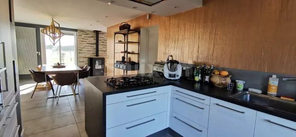 Venda Casa Lons-le-Saunier 5 Quartos 94 m²