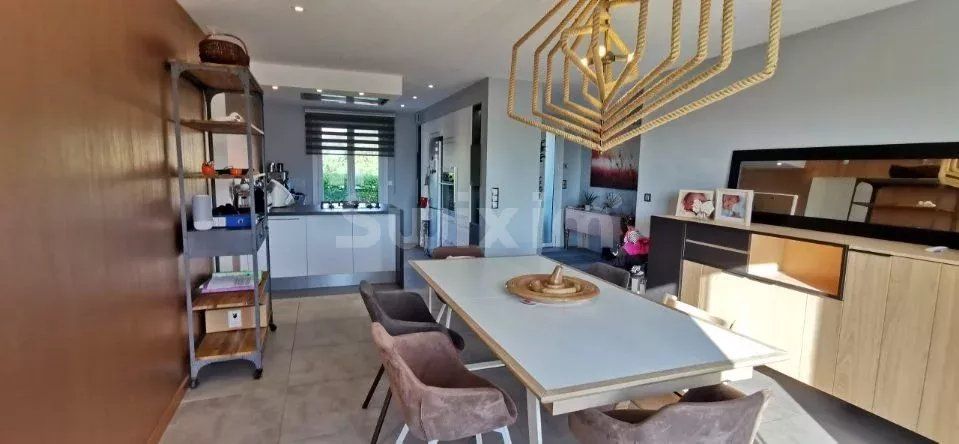 Venda Casa Lons-le-Saunier 5 Quartos 94 m²