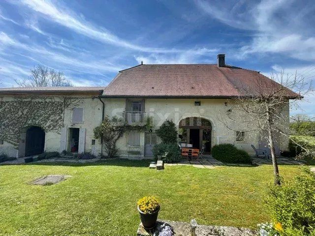 Vente Maison Savigna 8 Pièces 210 m²