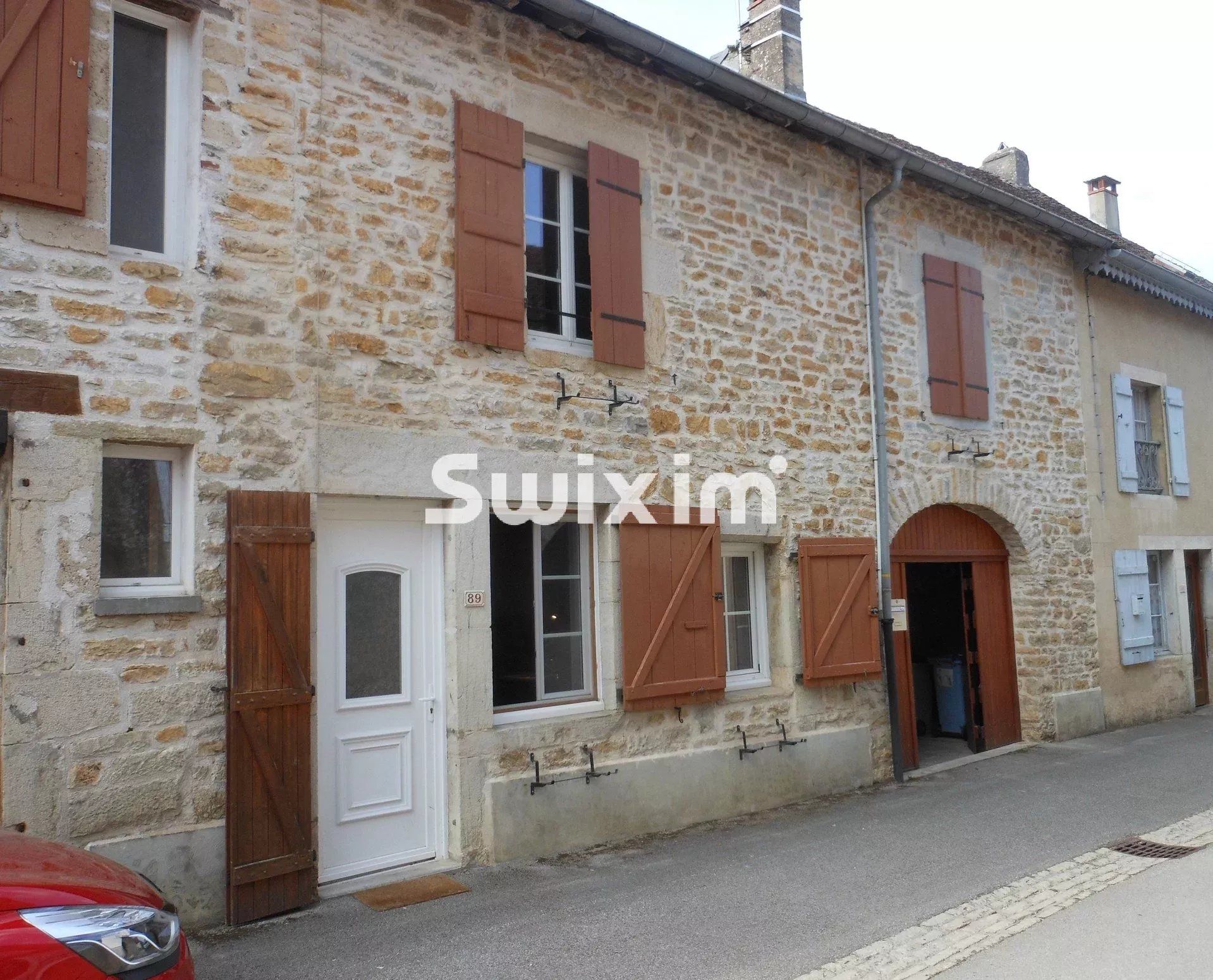 Sale House Lons-le-Saunier 5&nbsp;Rooms 105&nbsp;m²