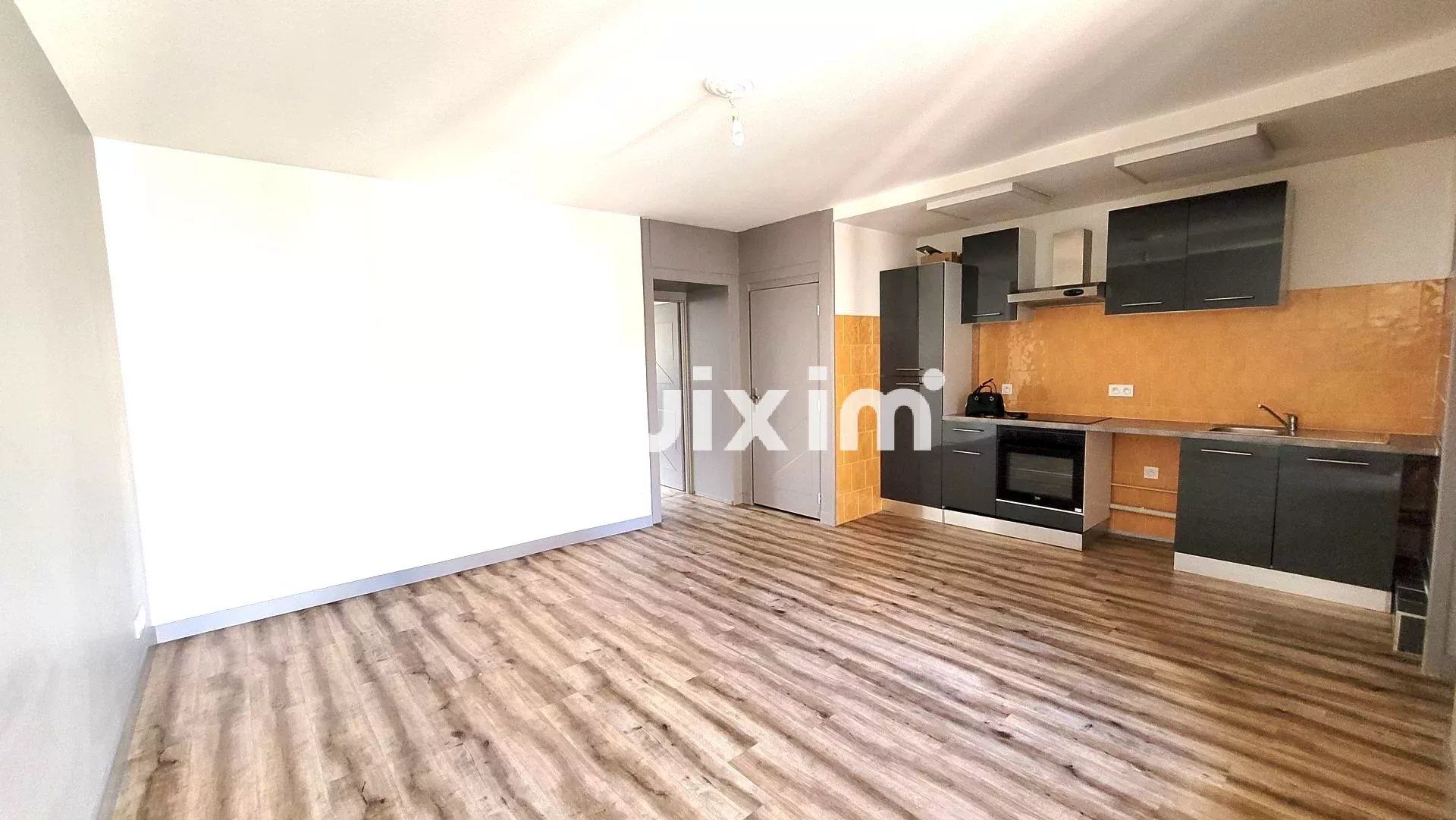 Venda Apartamento Lons-le-Saunier 3&nbsp;Quartos 74&nbsp;m²