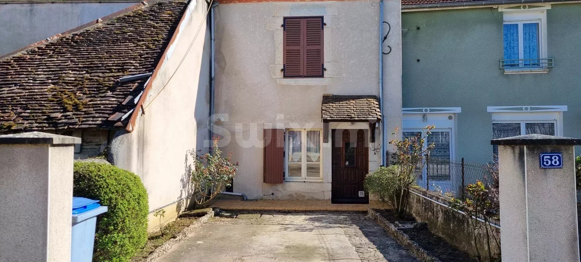 Vente Maison Lons-le-Saunier 6 Pièces 150 m²