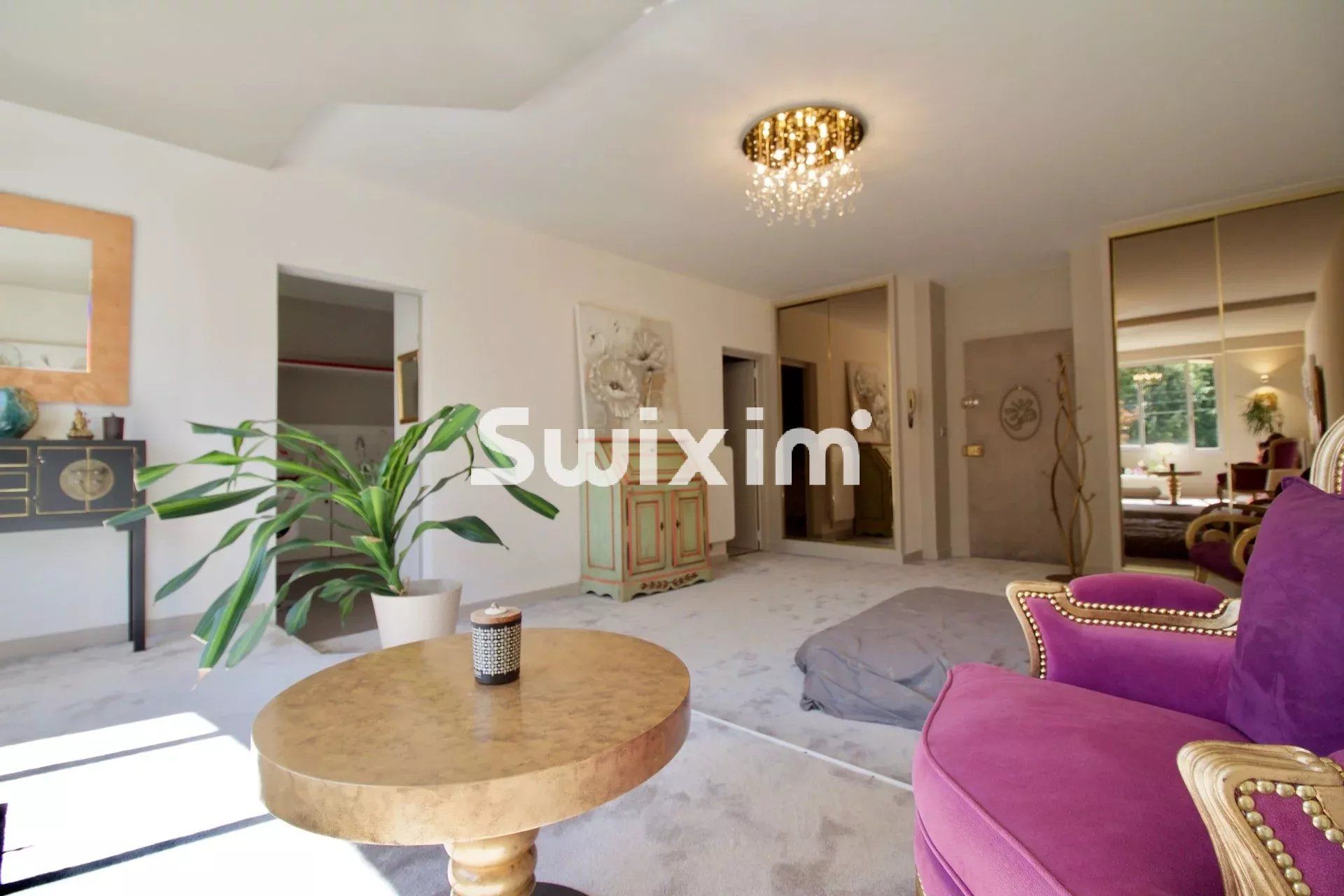 Sale Apartment Lons-le-Saunier 1&nbsp;room 50&nbsp;m²