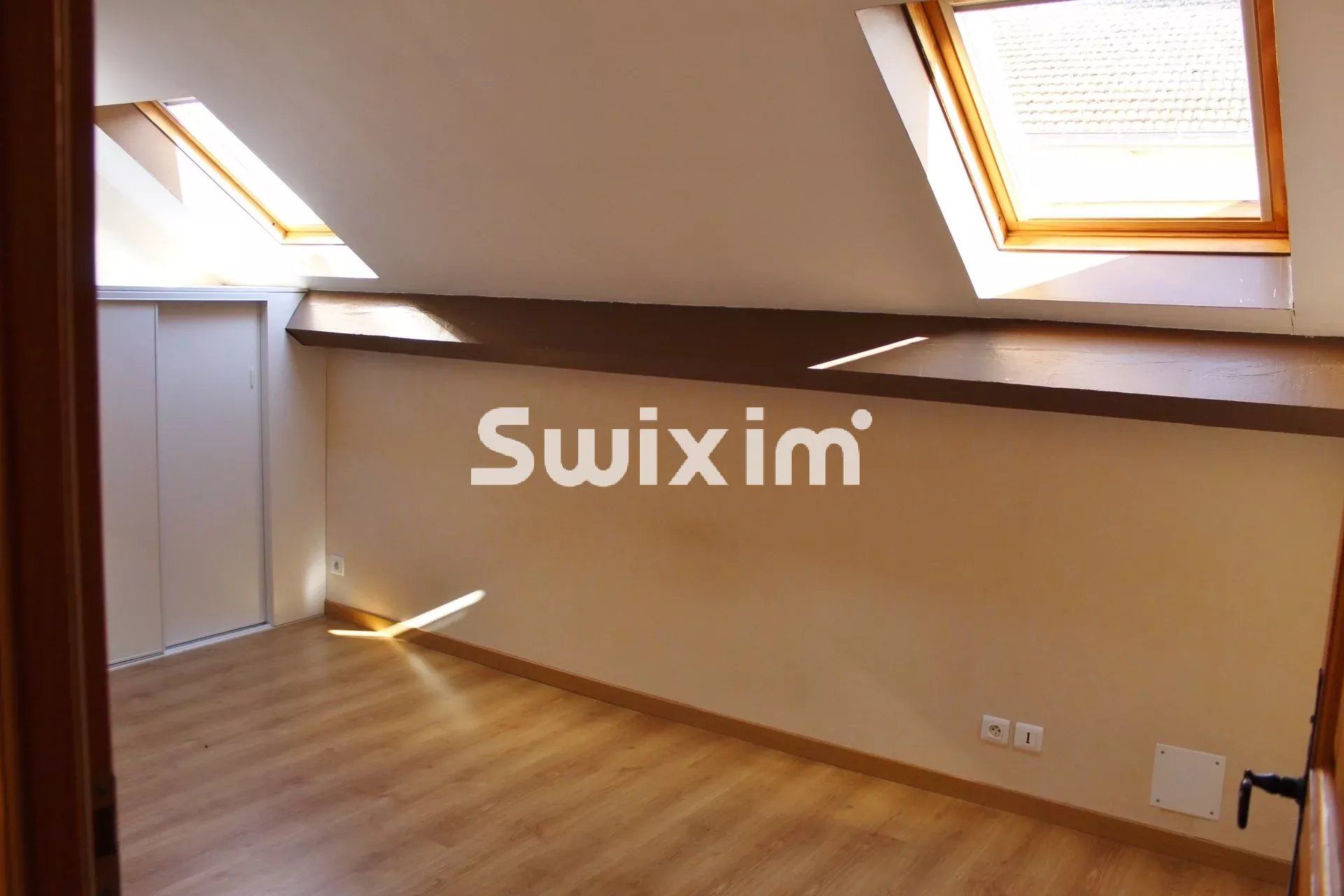 Sale House Lons-le-Saunier 4&nbsp;Rooms 79&nbsp;m²