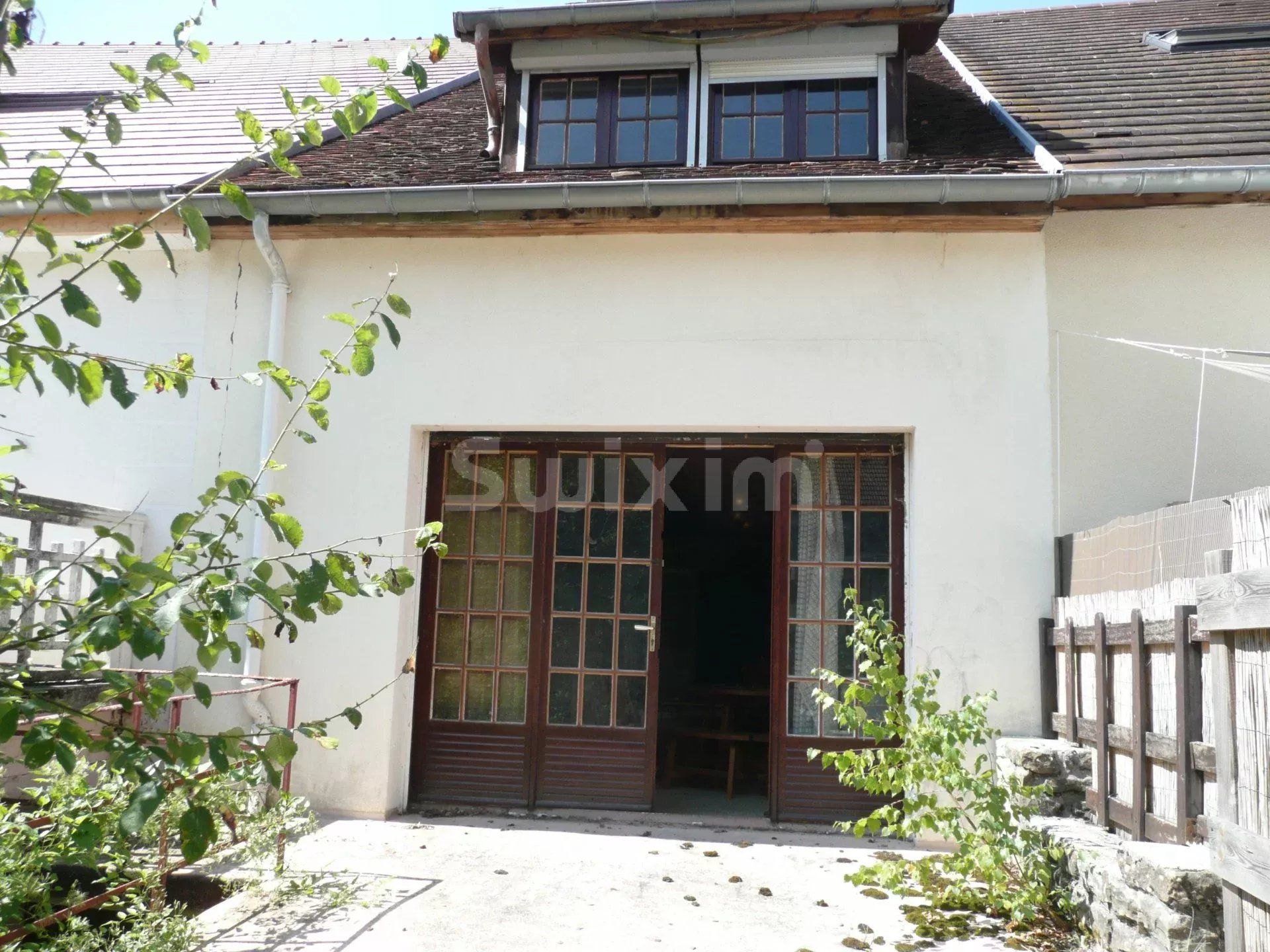 Vente Maison Lons-le-Saunier 6 Pièces 200 m²